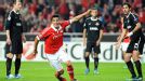 Oscar Cardozo scored both goals for Benfica as they defeated Spartak Moscow 2-0