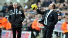 Rafael Benitez catch ball Alan Pardew