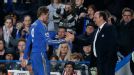 Rafael Benitez and Fernando Torres shake hands