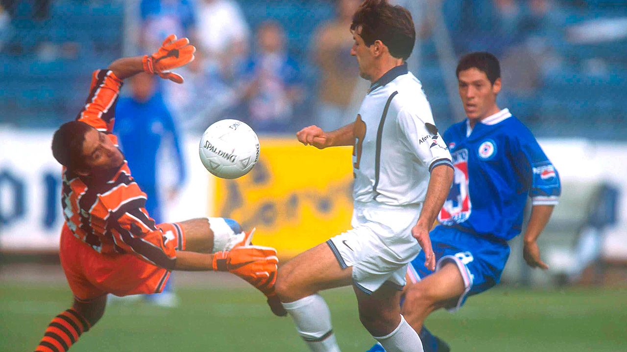 Cumplea�os 48 de Jorge Campos