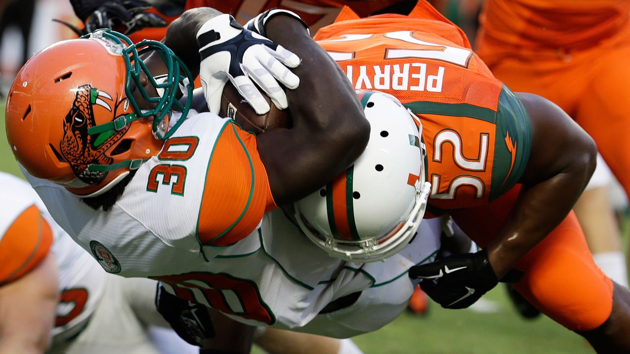 Prospectos de draft: LBs