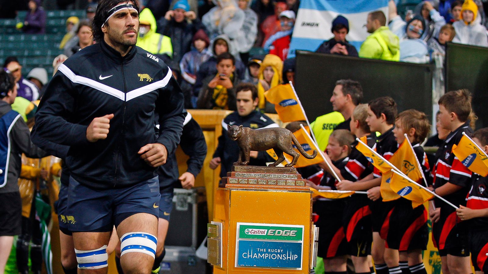 JUAN MART�N FERN�NDEZ LOBBE