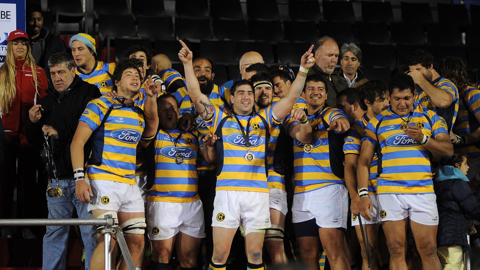 LA ALEGR�A ES SOLO NUESTRA