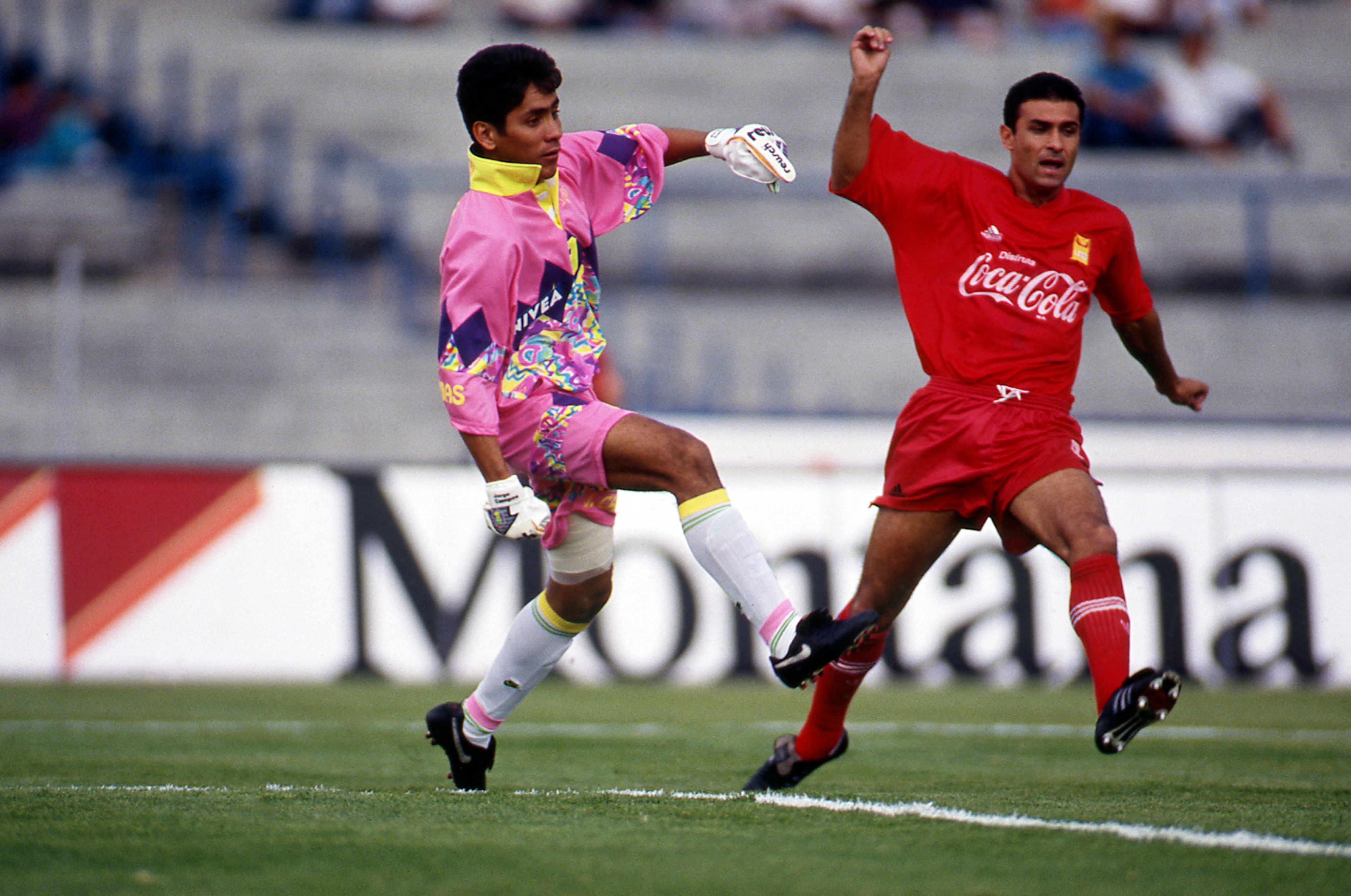 Uniformes de Jorge Campos