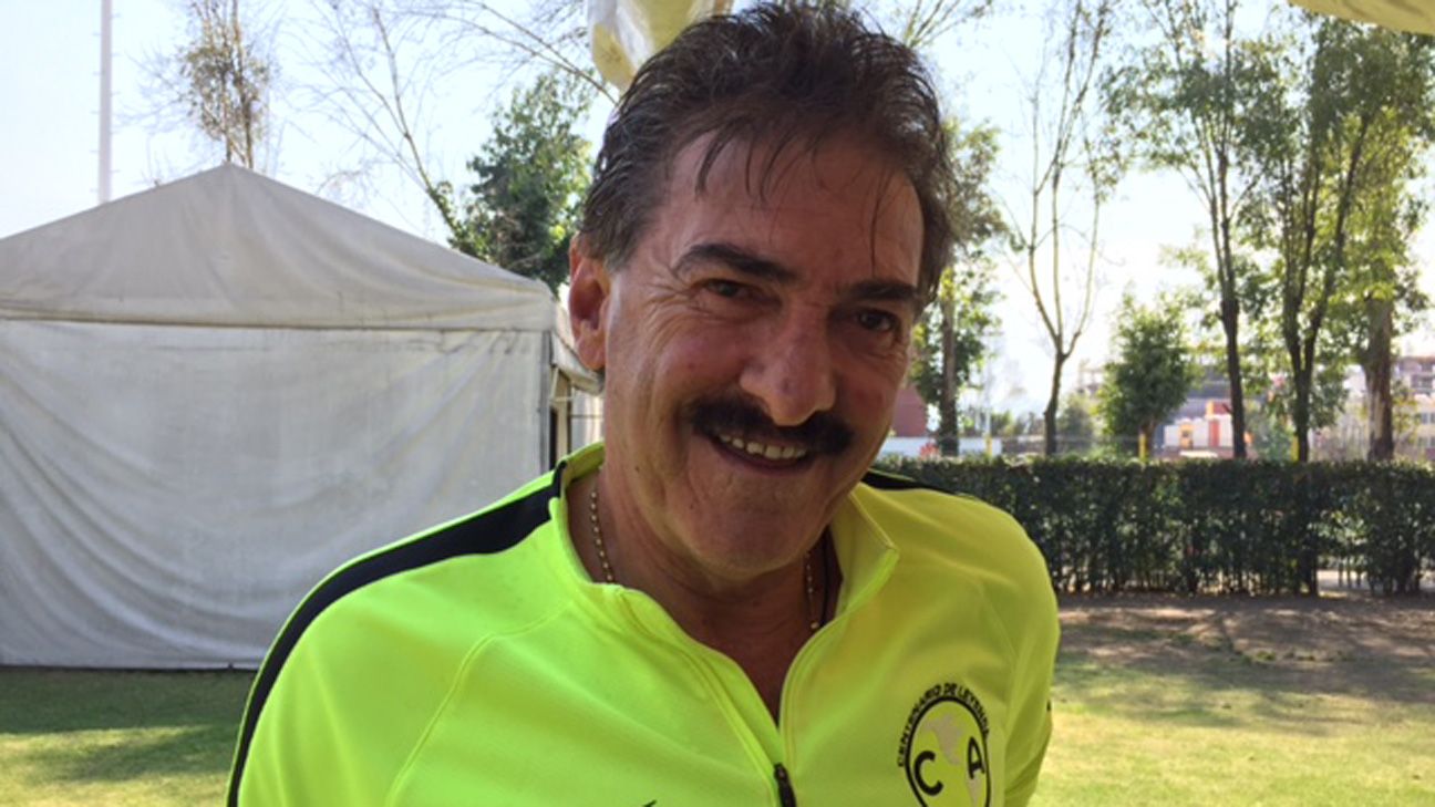 Argentino La Volpe hace críticas a los mexicanos y dice que argentinos son mejores