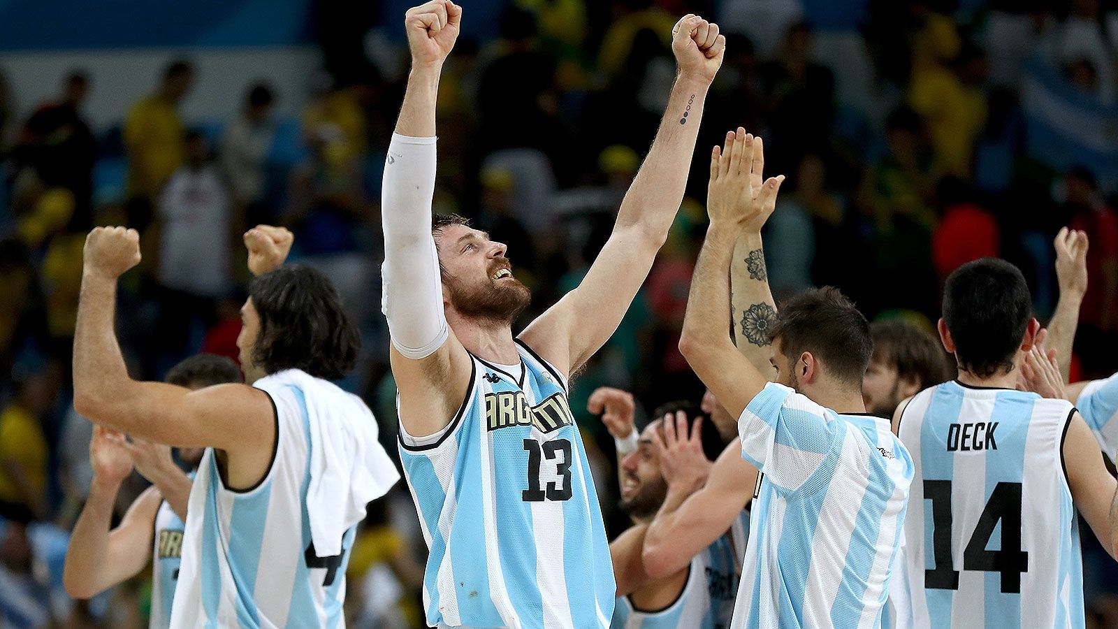 Las mejores fotos del Chapu Nocioni en la selecci�n argentina.