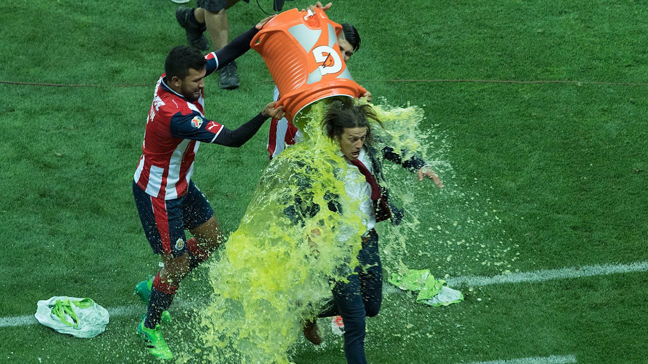 ¡CAMPEÓN! Matías Almeyda se convierte en el rey de copas con las Chivas