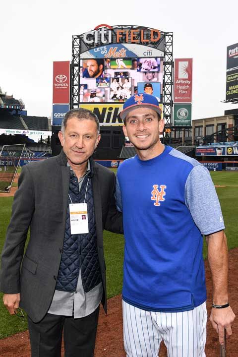 Juan Carlos Osorio en el estadio de los Mets