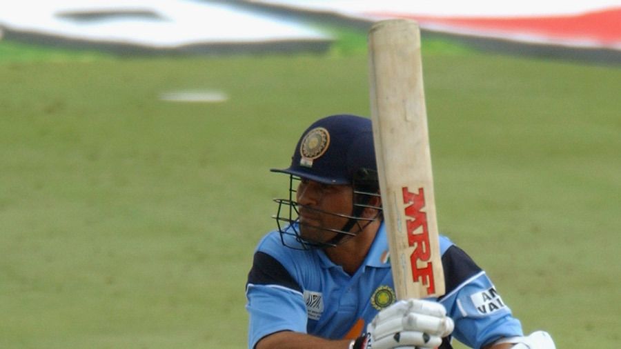 Favourite India vs Pakistan moment - the perfect Tendulkar stroke or Saqlain running home? | ESPN.in