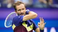 Medvedev wins incredible rally en route to taking first set