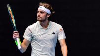'He had no right to win that point.' Tsitsipas wins amazing rally