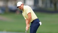'Here he comes!': McIlroy moves into contention with 3 straight birdies