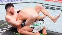 Julian Erosa uses a first-round submission to take a win over Ricardo Ramos