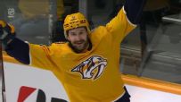 Filip Forsberg goes five-hole to give Preds a 2-1 lead