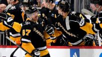 Sidney Crosby enters NHL's top-10 points list with goal
