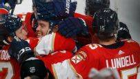 Panthers clinch Game 2 in OT thanks to Carter Verhaeghe's backhand goal