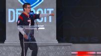 Influencer Sketch has crowd hyped while announcing Texans' pick