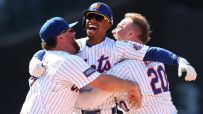 Lindor rips a walk-off double for Mets in 11th