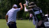 Sung Kang chips in for eagle to pull one back of leader