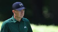 Jordan Spieth drains 5 birdies in a row