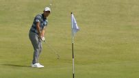 Morikawa flips clubface, pulls off beautiful lefty chip to avoid bunker