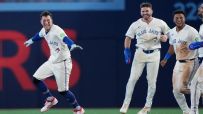 Ernie Clement walks it off for the Blue Jays