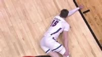 Matt Rogers leaves game after re-aggravating leg injury