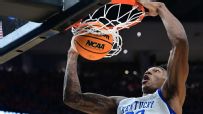 Amari Williams gets block, dunk for UK in electric sequence