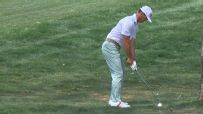 Billy Horschel hits unbelievable lefty shot, then makes birdie