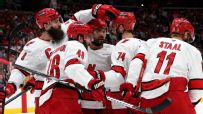 Jordan Staal notches his 1st goal this postseason for Hurricanes
