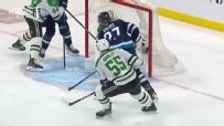 Nikolaj Ehlers makes it 2-0 Jets in the 3rd period