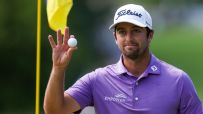 Davis Riley dunks outlandish birdie
