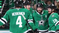 Stars run riot in 3rd period to win Game 1