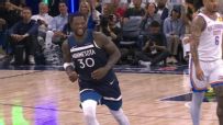 Randle laughs after a long 3-pointer