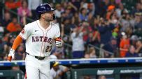 Altuve powers Houston with 2-HR night