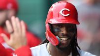 Elly De La Cruz's mammoth HRs travel a combined 887 feet