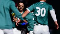 Red Sox walk off the Yanks in the 10th