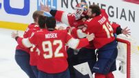 Panthers beat Oilers in 6 games to claim 2nd straight Stanley Cup