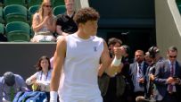 Shelton wastes no time advancing at Wimbledon