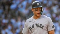 Judge shaken up after being hit by ball thrown by teammate Volpe