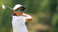 Rickie Fowler sinks birdie on Hole 3