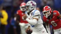 Chambliss throws beautiful pass to give Ole Miss great field position late in 4th