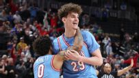 Chaotic ending sees Dayton prevail with last-second tip-in