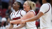 Reyna Scott floats home clutch bucket to help send Louisville to the Sweet 16