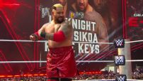 Solo Sikoa trolls Jey Uso by running his entrance music back mid-match