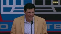 Kuechly showered with 'Luuuke' chants by Panthers fans during HOF speech 