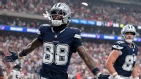 Dak Prescott's late TD pass to CeeDee Lamb pushes Cowboys past Texans