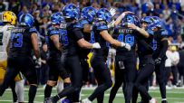 Lions walk-off on Jake Bates' 22-yard field goal