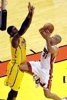 Pacers' Hibbert accuses Battier of 'dirty' play
