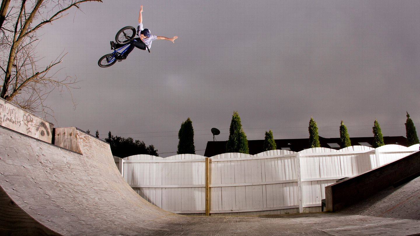 BMX Skate Park трюки